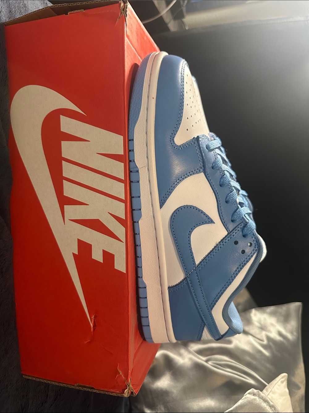 Nike Mens Dunk low “UNC”